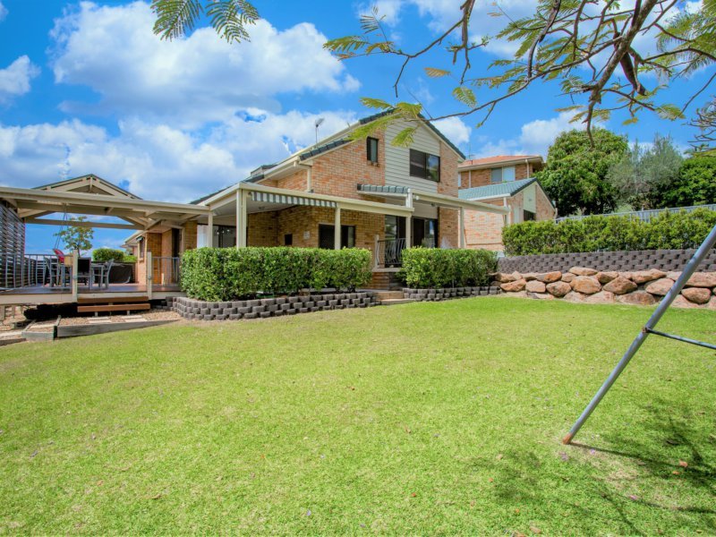 19 Explorers Way, Worongary QLD 4213