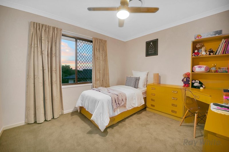 Photo - 19 Fairmont Street, Runcorn QLD 4113 - Image 10