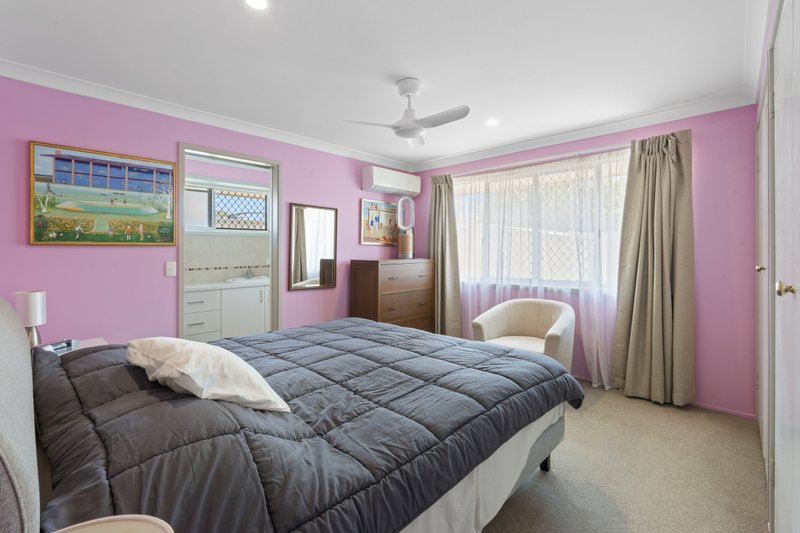 Photo - 19 Fairsky Avenue, Mermaid Waters QLD 4218 - Image 7