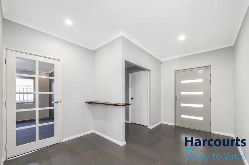 Photo - 19 Farina Street, Aveley WA 6069 - Image 11