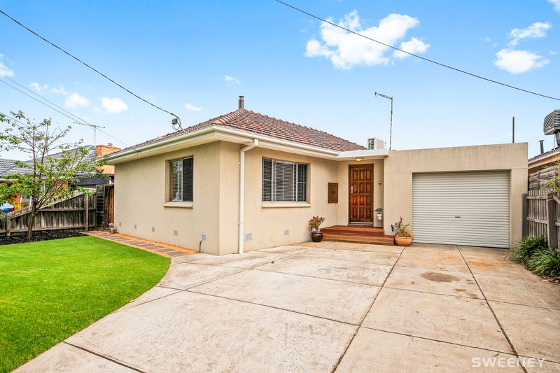 19 Fenfield Street, Altona VIC 3018