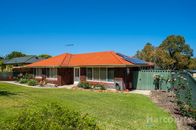 Photo - 19 Fenton Way, Hillarys WA 6025 - Image 3