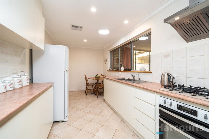 Photo - 19 Fenton Way, Hillarys WA 6025 - Image 13