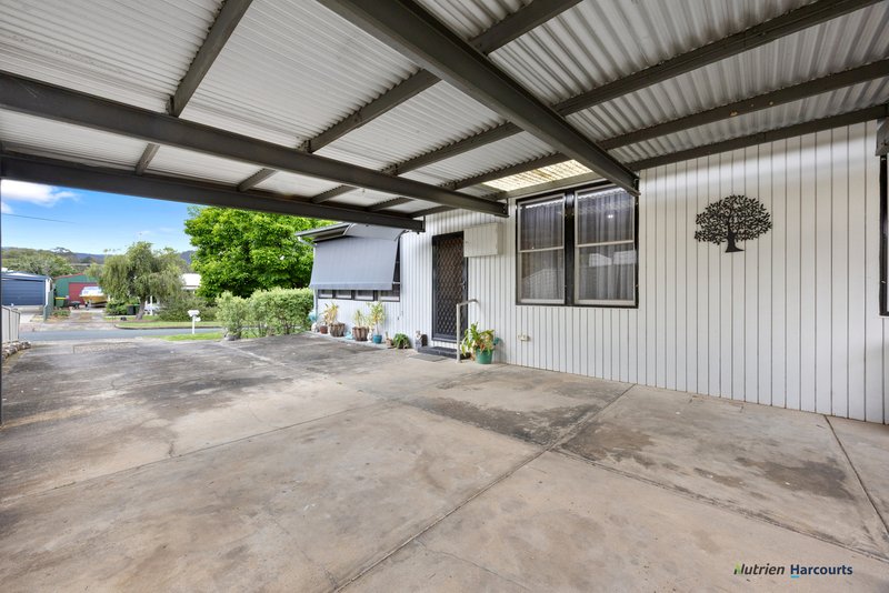Photo - 19 Fifth Street, Eildon VIC 3713 - Image 16
