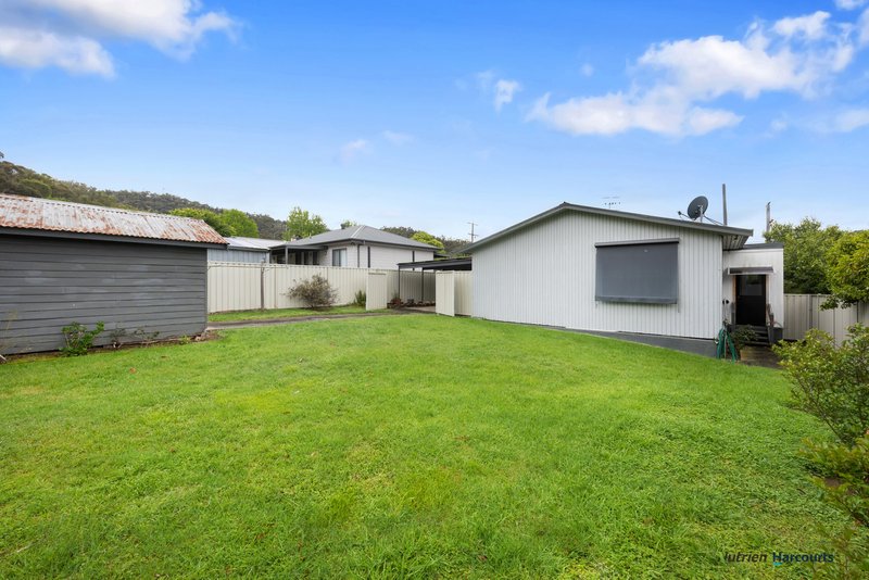 Photo - 19 Fifth Street, Eildon VIC 3713 - Image 24
