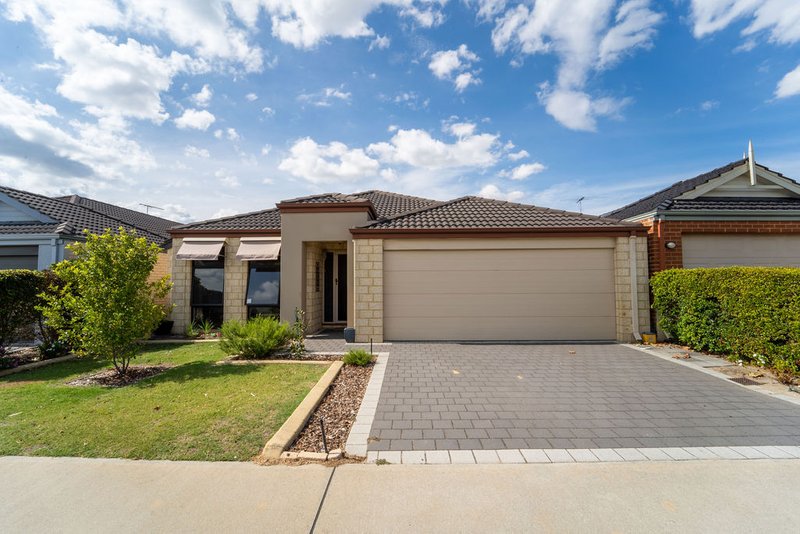 19 Finsbury Drive, Thornlie WA 6108