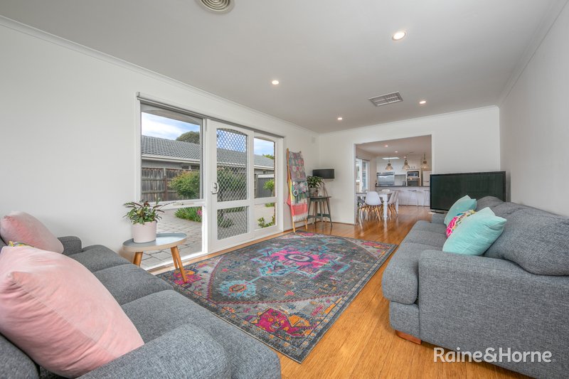 Photo - 19 Fisher Court, Sunbury VIC 3429 - Image 7