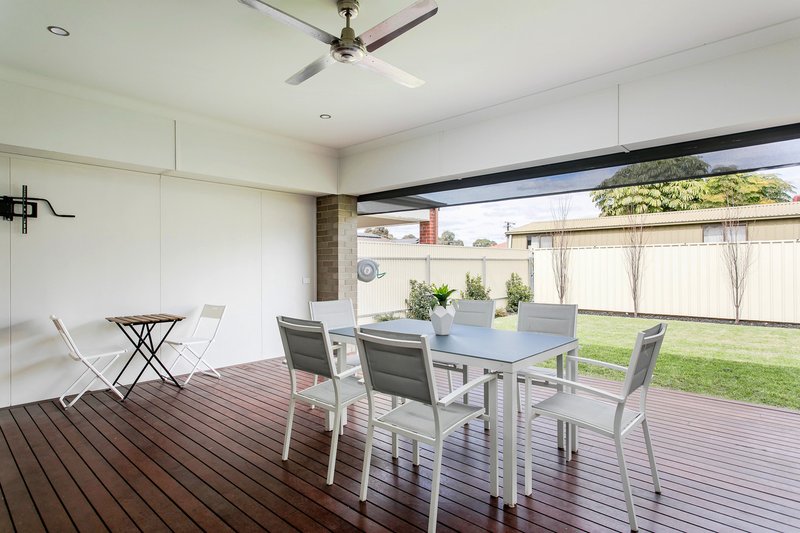 Photo - 19 Flinders Parade, Flinders Park SA 5025 - Image 9