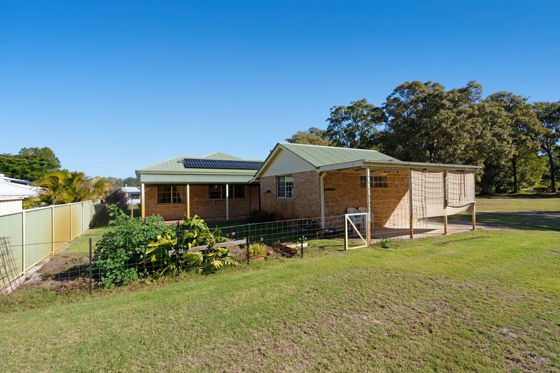 Photo - 19 Ford Street, Bongaree QLD 4507 - Image 16