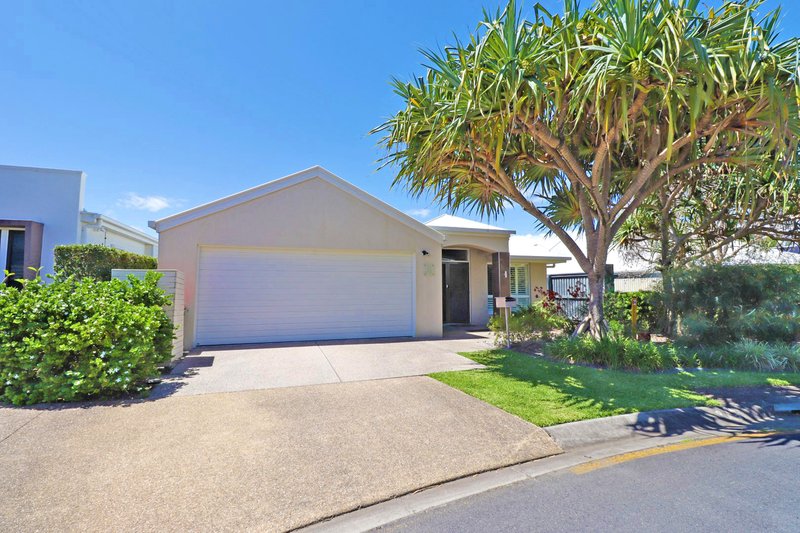 Photo - 19 Foreshore Court, Dicky Beach QLD 4551 - Image 2