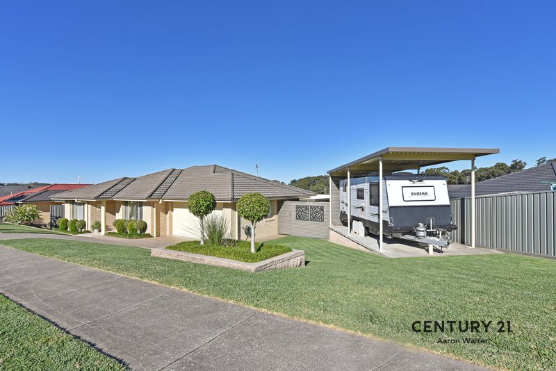 Photo - 19 Foveaux Street, Cameron Park NSW 2285 - Image 2