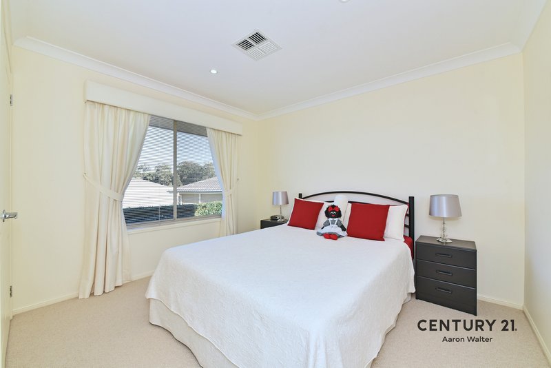 Photo - 19 Foveaux Street, Cameron Park NSW 2285 - Image 14