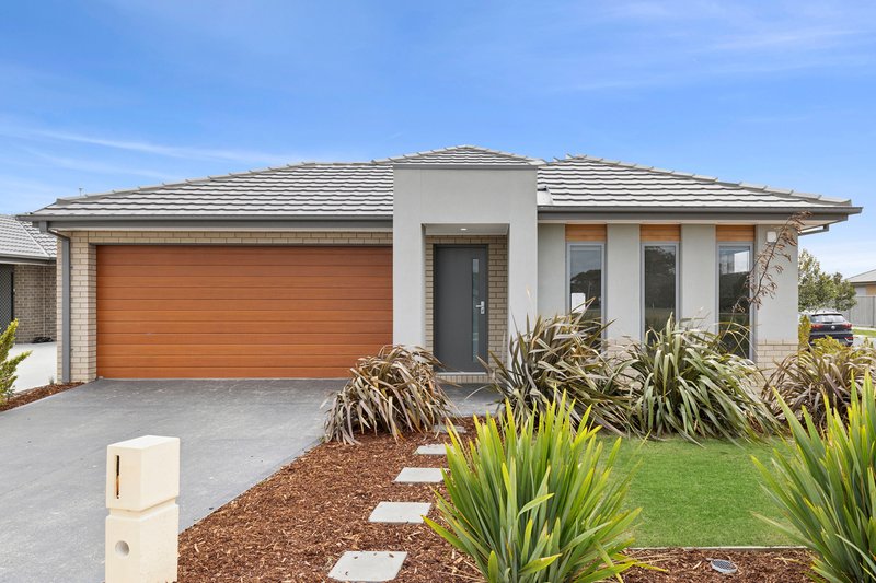 19 Fragrant Drive, Lara VIC 3212