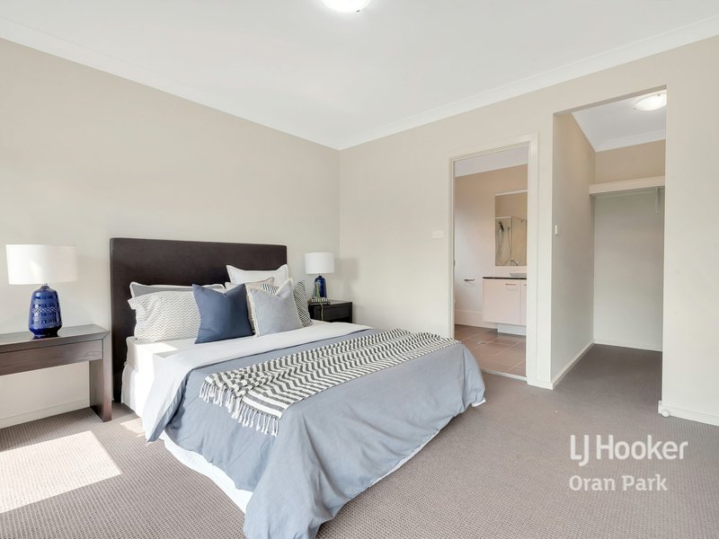 Photo - 19 Franklin Grove, Oran Park NSW 2570 - Image 7