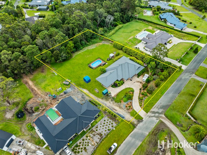 19 Fred Astaire Avenue, Maudsland QLD 4210