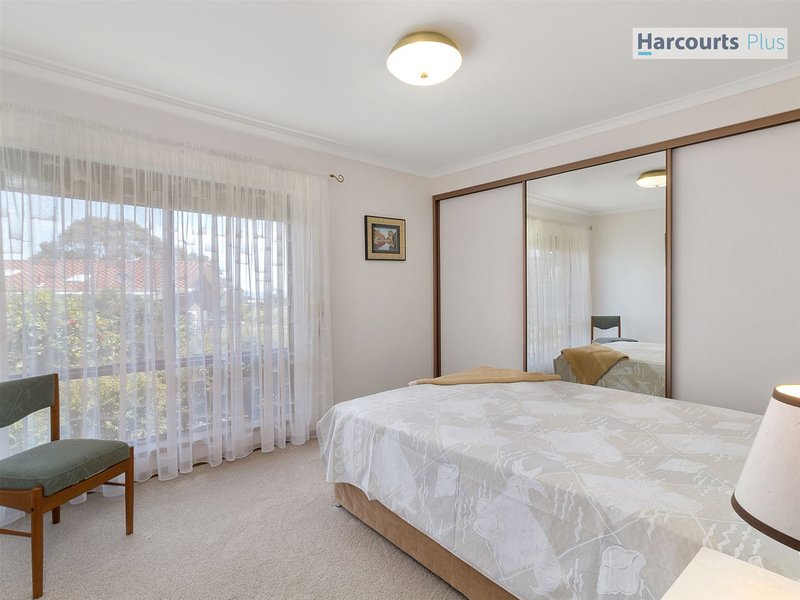 Photo - 19 Freya Avenue, Hallett Cove SA 5158 - Image 19