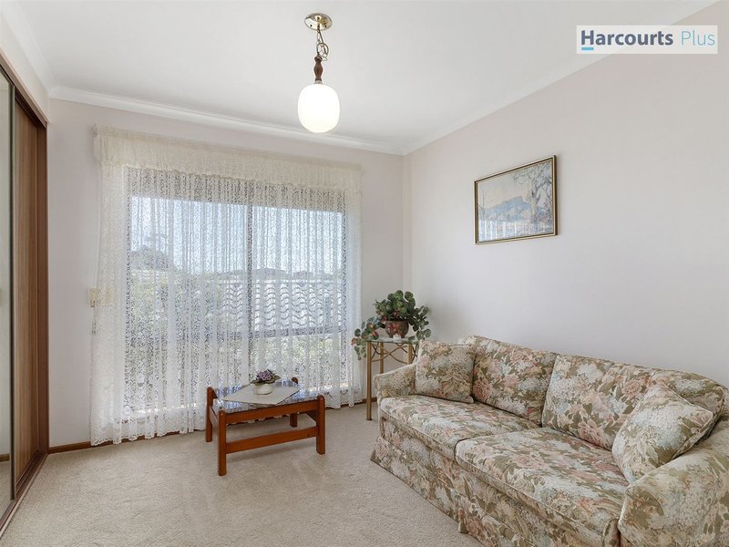 Photo - 19 Freya Avenue, Hallett Cove SA 5158 - Image 20