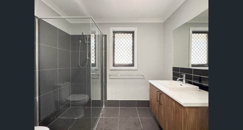 Photo - 19 Frontier Drive, Ripley QLD 4306 - Image 6