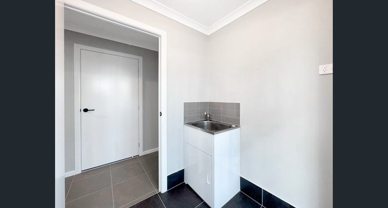 Photo - 19 Frontier Drive, Ripley QLD 4306 - Image 11