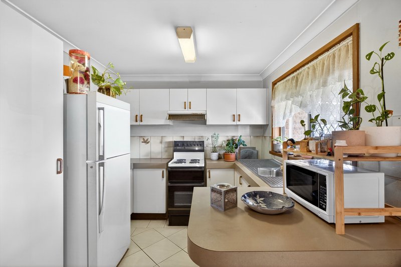 Photo - 1/9 Fuchsia Crescent, Macquarie Fields NSW 2564 - Image 3