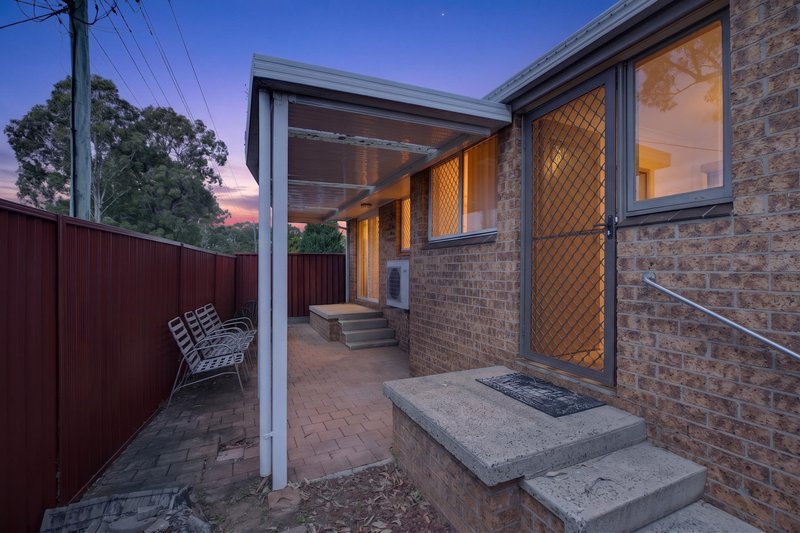Photo - 1/9 Fuchsia Crescent, Macquarie Fields NSW 2564 - Image 12