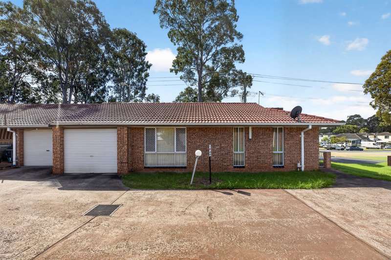 Photo - 1/9 Fuchsia Crescent, Macquarie Fields NSW 2564 - Image 13