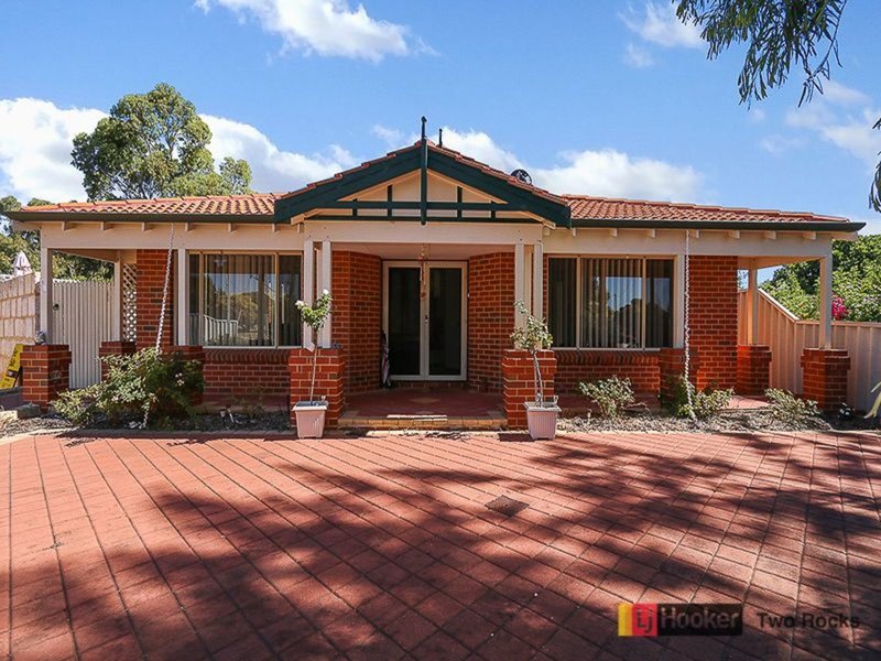 Photo - 19 Galleon Place, Yanchep WA 6035 - Image 2