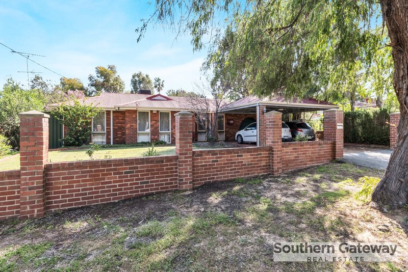 Photo - 19 Galliers Avenue, Armadale WA 6112 - Image 25