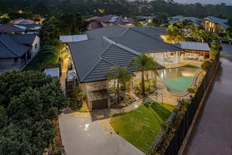 Photo - 19 Gamma Place, Bridgeman Downs QLD 4035 - Image 2