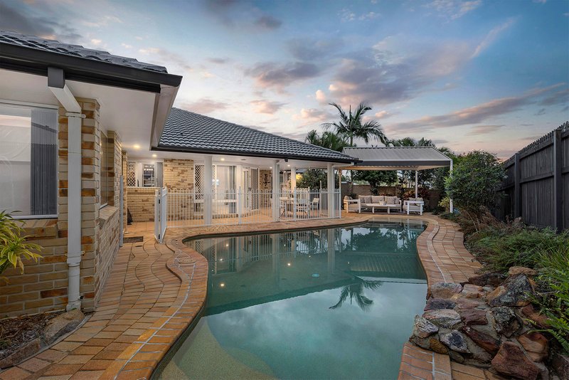 Photo - 19 Gamma Place, Bridgeman Downs QLD 4035 - Image 4