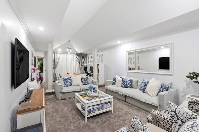 Photo - 19 Gamma Place, Bridgeman Downs QLD 4035 - Image 7