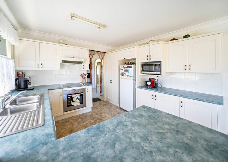 Photo - 19 Gannet Crescent, Old Bar NSW 2430 - Image 6