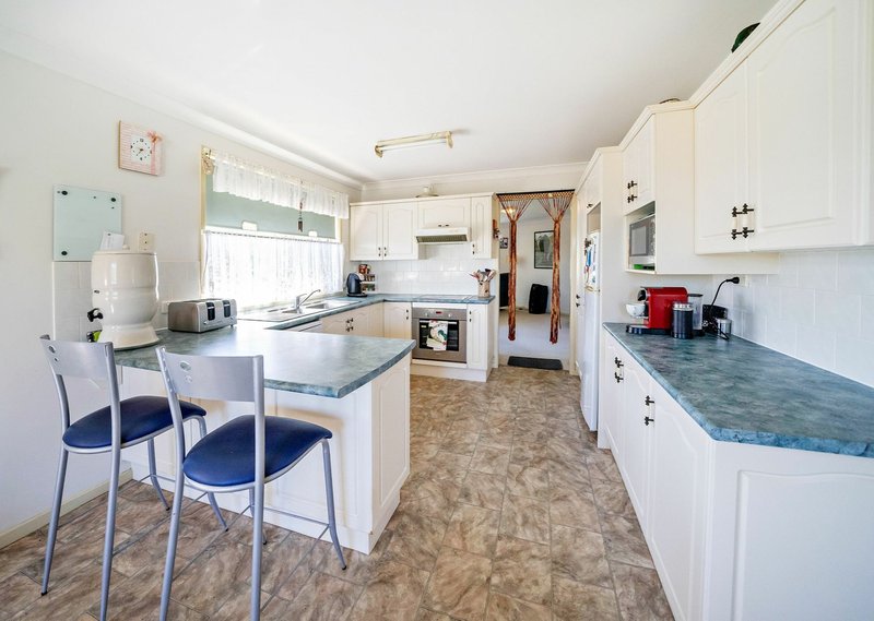 Photo - 19 Gannet Crescent, Old Bar NSW 2430 - Image 7