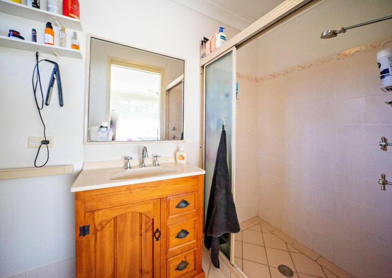 Photo - 19 Gannet Crescent, Old Bar NSW 2430 - Image 9