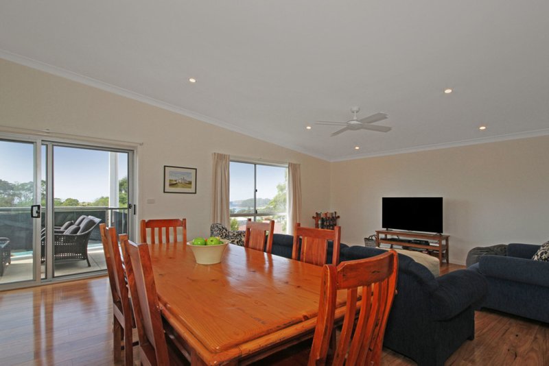 Photo - 19 Garside Road, Mollymook NSW 2539 - Image 4