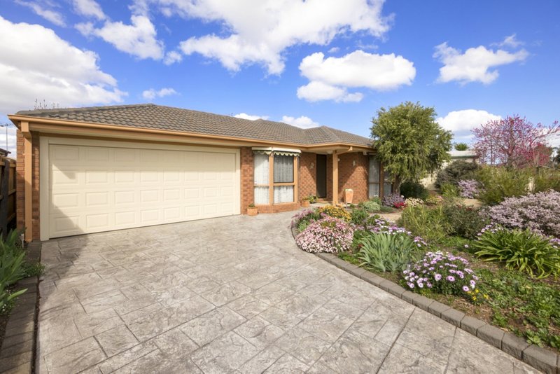 Photo - 19 Gaye Court, Hoppers Crossing VIC 3029 - Image 22