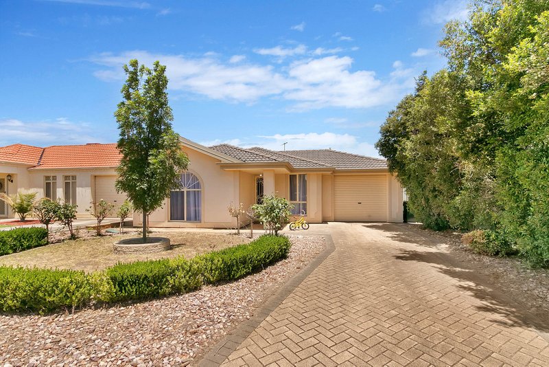 Photo - 19 Gemini Drive, Munno Para West SA 5115 - Image 2