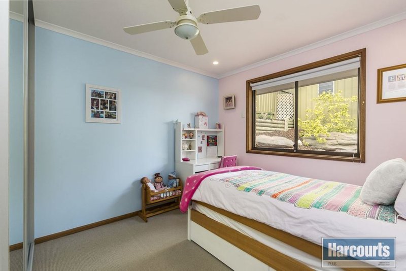 Photo - 19 Genoa Court, Hallett Cove SA 5158 - Image 12