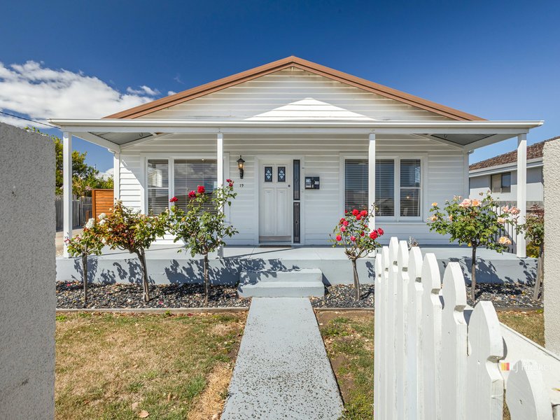 Photo - 19 George Street, Devonport TAS 7310 - Image 17