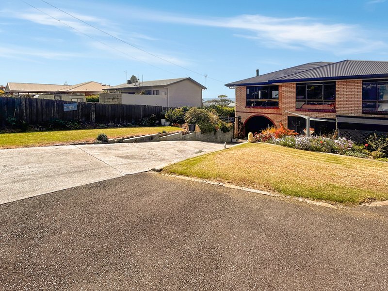 Photo - 19 George Street, Scamander TAS 7215 - Image 23