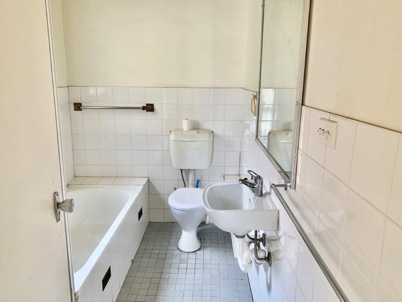 Photo - 1/9 Gilbert Street, Cabramatta NSW 2166 - Image 6