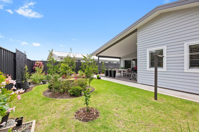 Photo - 19 Gillan Grove, Broulee NSW 2537 - Image 18