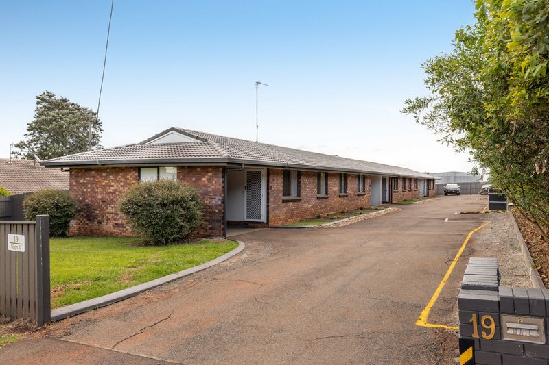 Photo - 19 Gipps Street, Drayton QLD 4350 - Image