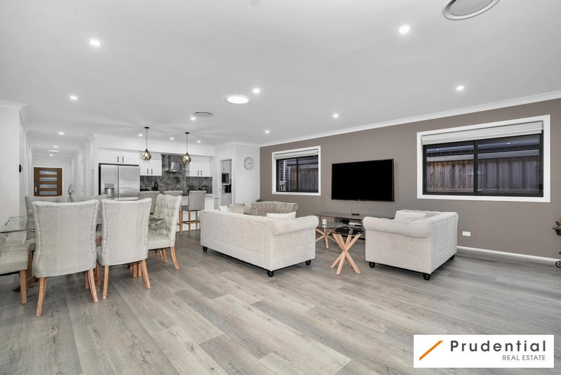 Photo - 19 Glendiver Street, Gledswood Hills NSW 2557 - Image 4