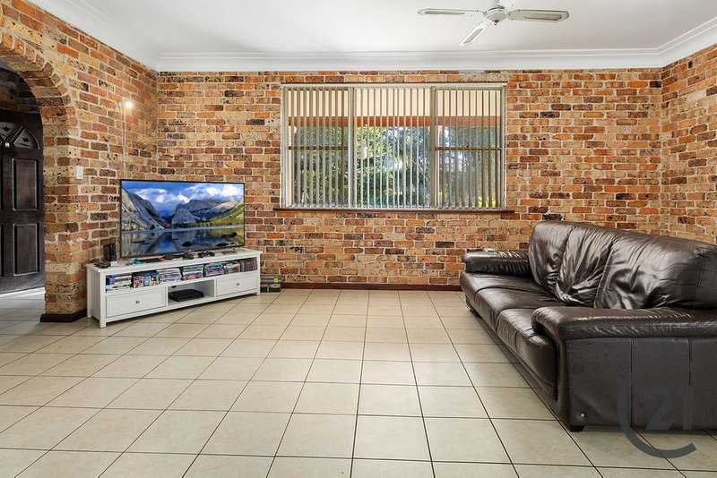 Photo - 19 Glenfield Road, Glenfield NSW 2167 - Image 2