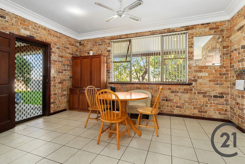 Photo - 19 Glenfield Road, Glenfield NSW 2167 - Image 3