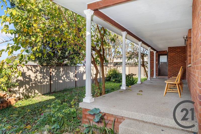 Photo - 19 Glenfield Road, Glenfield NSW 2167 - Image 8