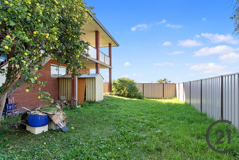 Photo - 19 Glenfield Road, Glenfield NSW 2167 - Image 10