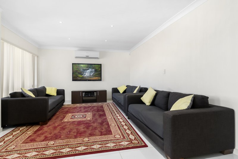 Photo - 19 Gloucester St , Bonnyrigg Heights NSW 2177 - Image 4