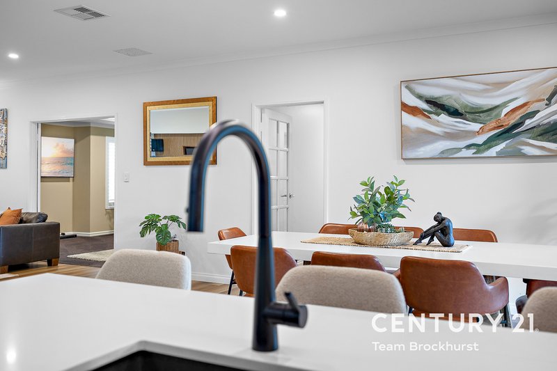 Photo - 19 Goodison Close, Baldivis WA 6171 - Image 18